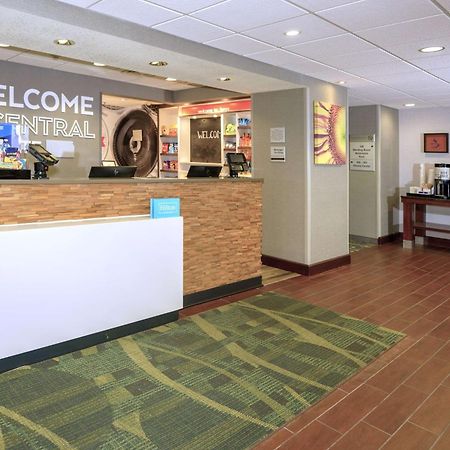 Hampton Inn Hays-North Of I-70 Exterior foto